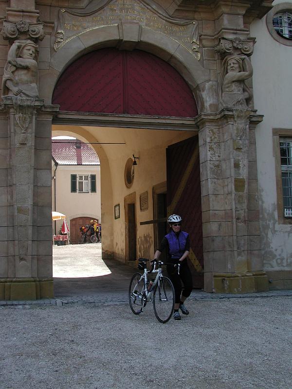 149Evelyn.PortalSchlossBaldern.jpg