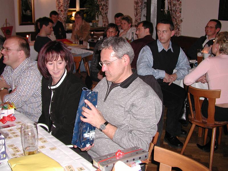 052Viktor.Gewinn.Weinflasche.jpg