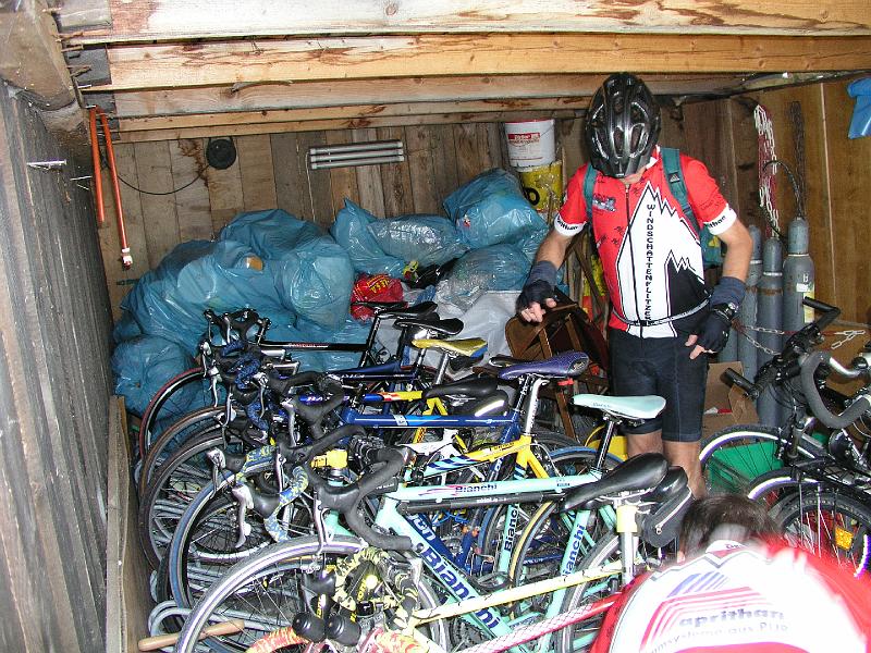 634Bent.Fahrradschuppen.Staudenwirt.Oberfinning.jpg