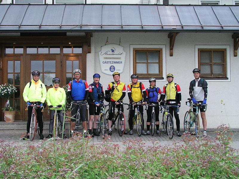 638Gruppenfoto.mitFranz.Staudenwirt.Oberfinning.jpg