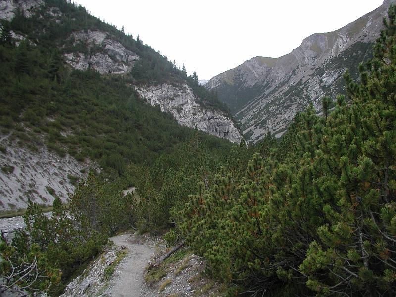 460Trampelpfad.ValMora.jpg