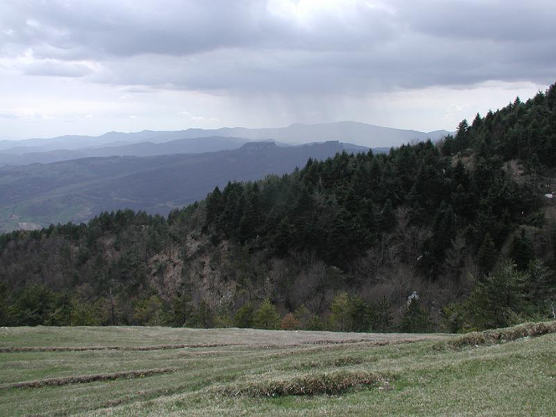 163AusblickSued.MonteCarpegna.jpg