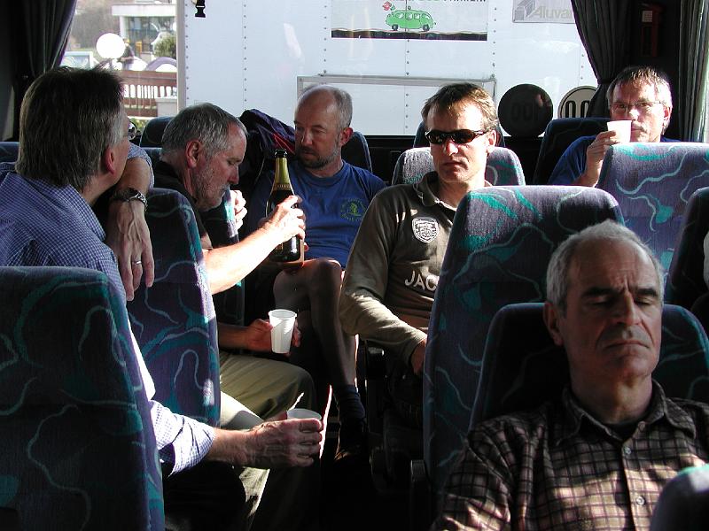 196Sektempfang.Bus.jpg