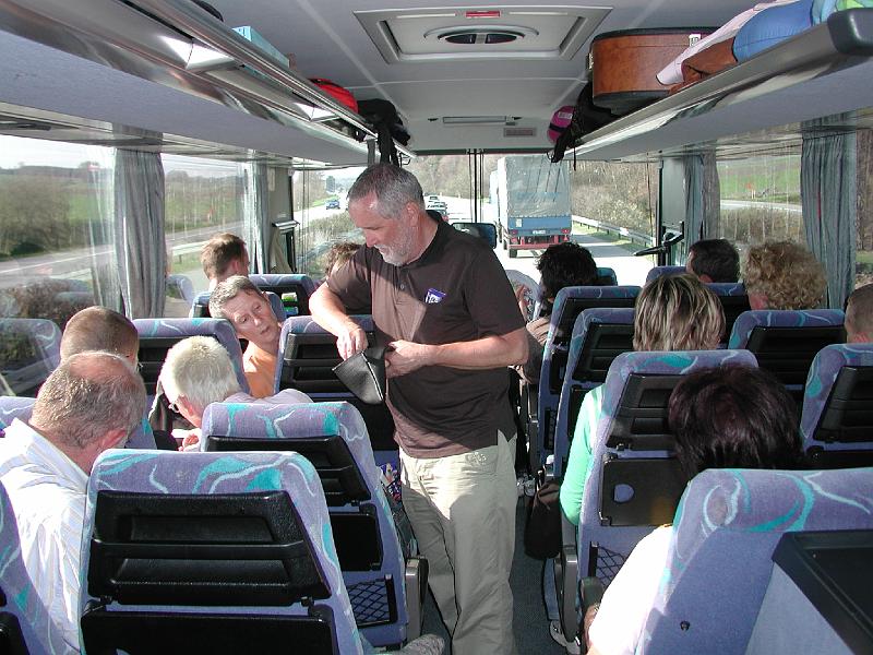 198Wolfgang.Kollekte.Bus.jpg