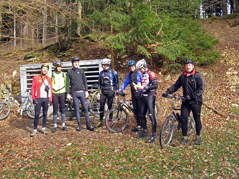 201Gruppe.Schreiberhoehle.jpg