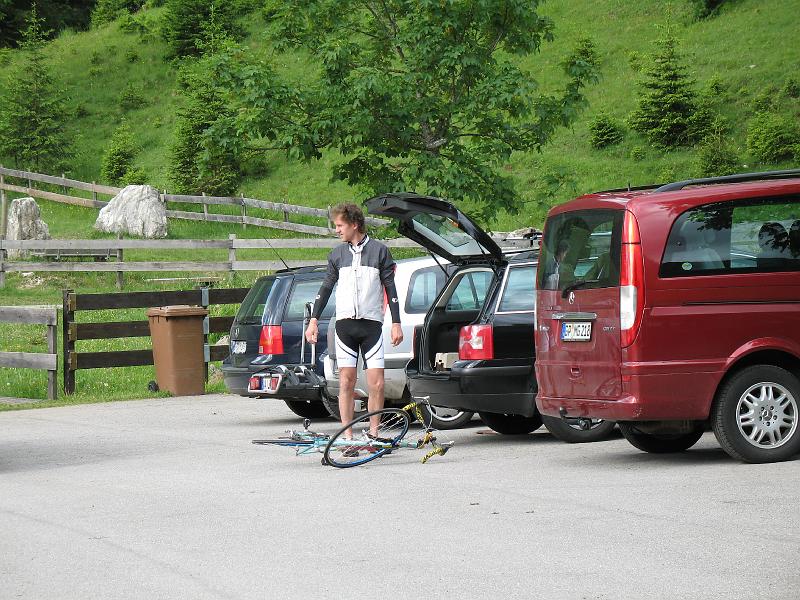 461Bent.AufstehenAuto.Haldenseehaus.jpg