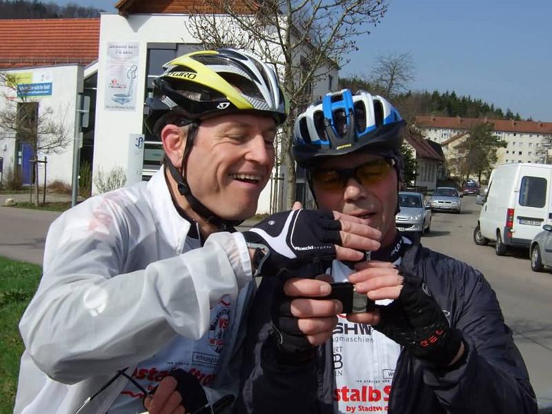 160Fotohandy.HelmutHeinz.jpg - MTB Beginner-Tour zur „Heidenheimer Alb“ über zahlreiche schöne Trockentäler der Schwäbischen Alb