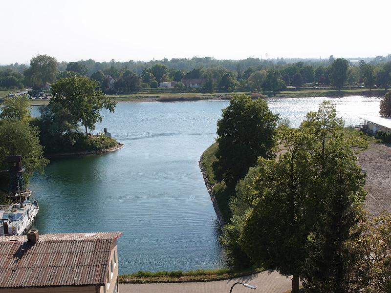 324Blick2Rhein.Breisach.jpg