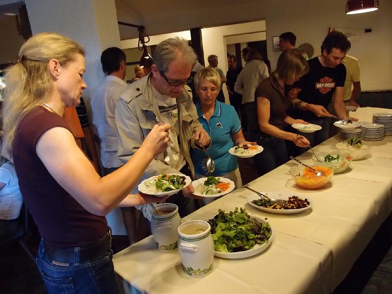 450Salatbuffet.GabyHelmut.jpg