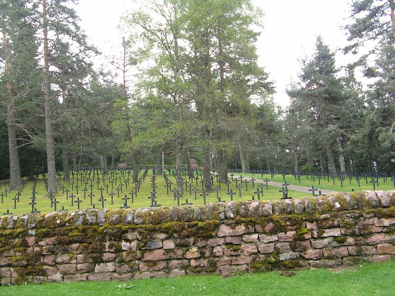570Soldatenfriedhof.Hohrod.jpg